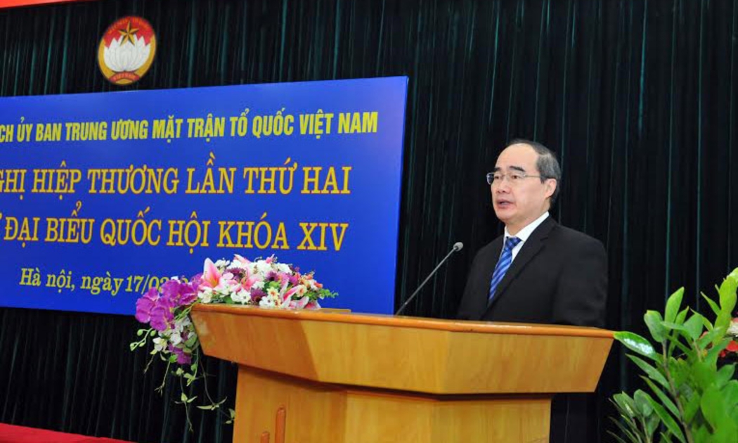 Chủ tịch Uỷ ban Trung ương Mặt trận Tổ quốc Nguyễn Thiện Nhân phát biểu tại buổi hiệp thương.