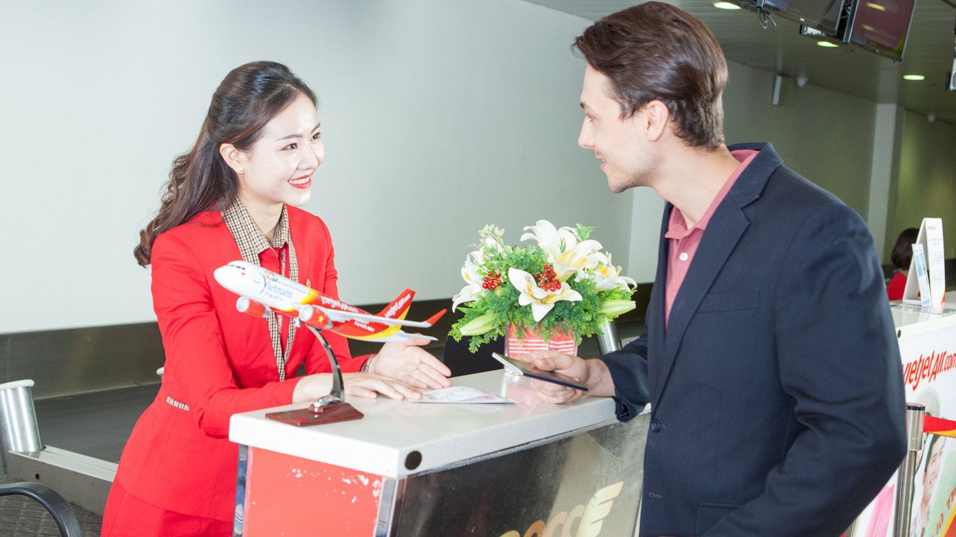 Vé được mở bán trên các kênh của hãng cùng chương trình giờ vàng khuyến mãi 12h - 14h mỗi ngày.