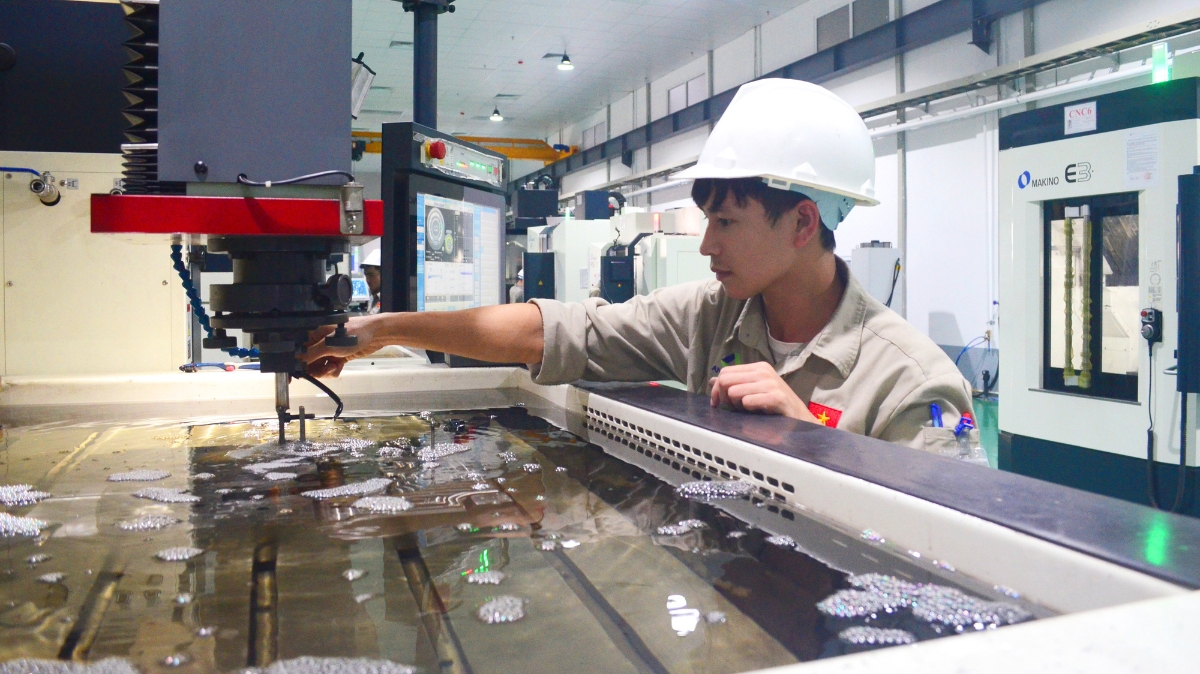 NHH kỳ vọng VMC sẽ là cánh tay đắc lực giúp NHH tiến xa hơn trong chuỗi cung ứng toàn cầu.