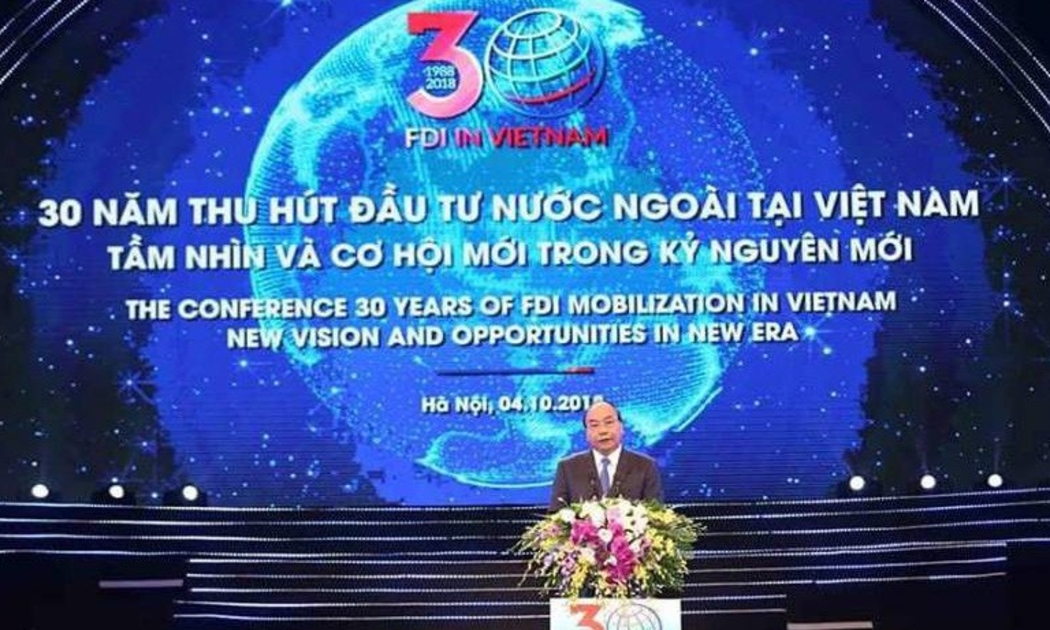 Thủ tướng Chính phủ Nguyễn Xuân Phúc phát biểu tại Hội nghị 30 năm thu hút đầu tư nước ngoài tại Việt Nam diễn ra sáng 4/10.