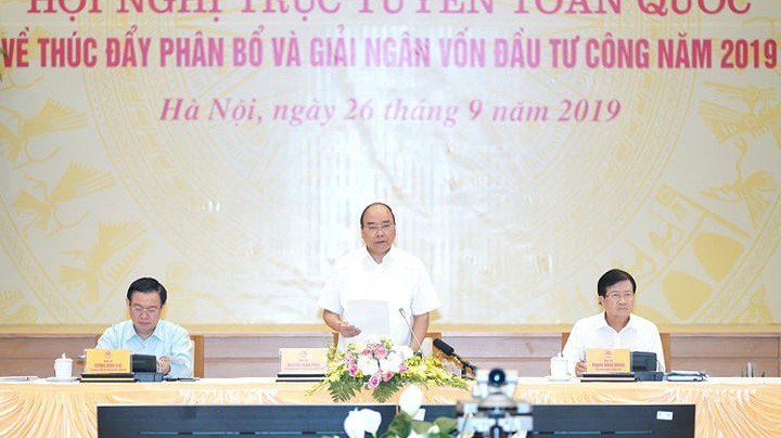 Thủ tướng Nguyễn Xuân Phúc chủ trì hội nghị- Ảnh: Quang Phúc.