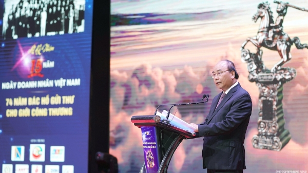 Thủ tướng: Chính phủ sẽ đồng hành và hậu thuẫn cho doanh nghiệp làm ăn