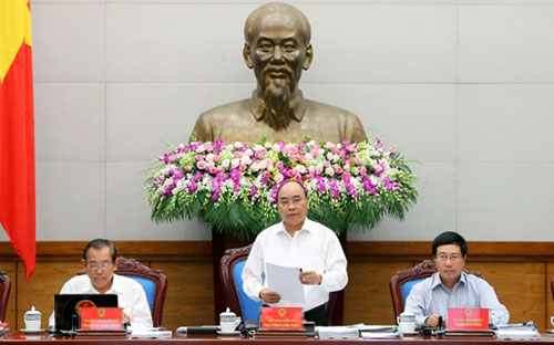 Thủ tướng yêu cầu các bô ngành khẩn trương thẩm định mức độ thiệt hại của người dân để có phương án bồi thường, hỗ trợ.<br>