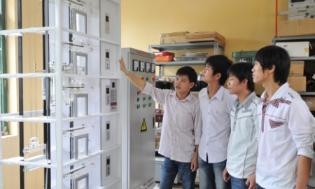 45 trường bị dừng tuyển sinh cao đẳng, Tổng cục Giáo dục nghề nghiệp nói gì?