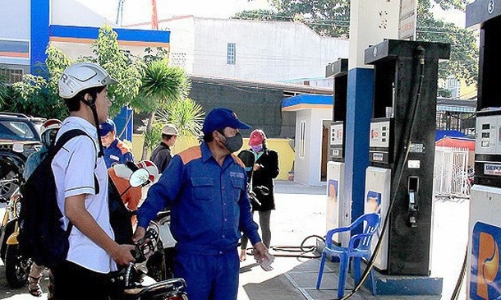 Tăng thuế xăng dầu: “Nếu minh bạch, bao nhiêu dân cũng đóng”