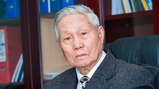GS. Đào Nguyên Cát, Phó Chủ tịch Hội Khoa học Kinh tế Việt Nam - Tổng Biên tập Thời báo Kinh tế Việt Nam.