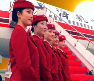 Shanghai Airlines dự kiến sẽ khai thác đường bay mới với tần suất 3 chuyến mỗi tuần từ Thượng Hải đến Hà Nội và ngược lại trên máy bay Boeing 737 - 800.