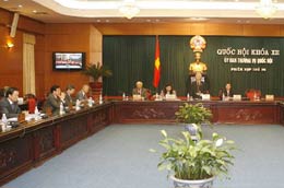 Nhiều ý kiến của Ủy ban Thường vụ Quốc hội cho rằng cần minh bạch thông tin khi một tổ chức tín dụng bị đặt trong tình trạng kiểm soát đặc biệt.