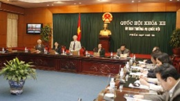 Cho ý kiến về dự án Luật Thủ đô, Luật Biển Việt Nam