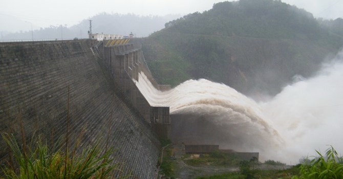 Vận hành thuỷ điện thời gian qua gặp nhiều sự cố nghiêm trọng.