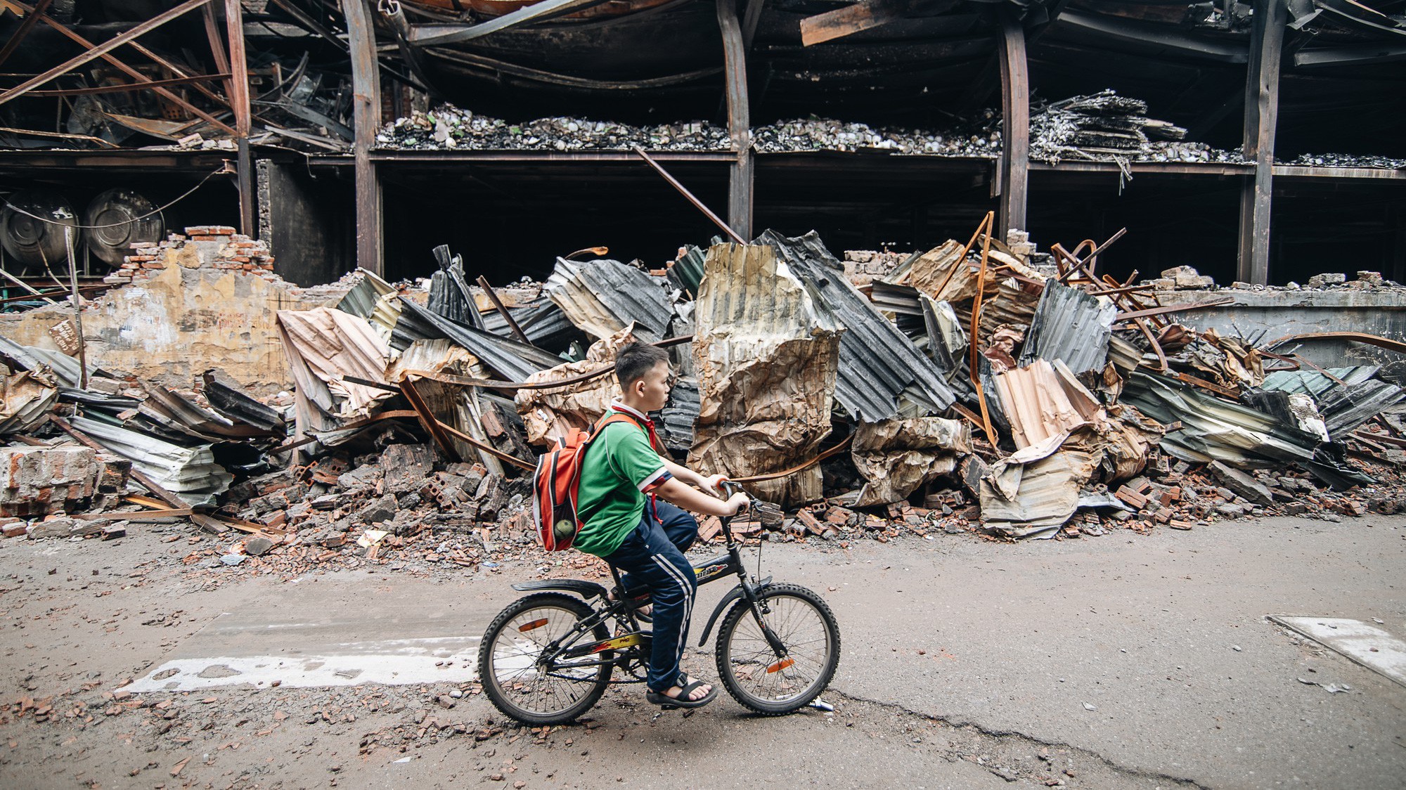 Hiện trường sau đám cháy của Rạng Đông - Ảnh: TTT.
