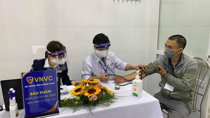 Tính đến hết ngày 13/3, đã có 10.041 người được tiêm chủng vaccine Covid-19 AstraZeneca tại Việt Nam.