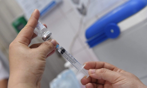 522 người được tiêm vaccine Covid-19 sau 2 ngày, 5 người bị phản ứng phụ sau tiêm