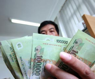 Lương lãnh đạo không vượt quá 10 lần lương của người lao động.