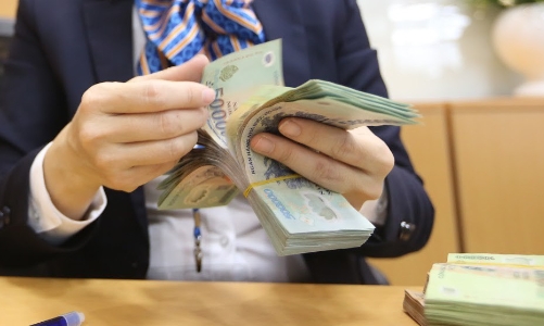 Giữa mùa cao điểm, khối lượng tín phiếu lưu hành vẫn ở mức cao