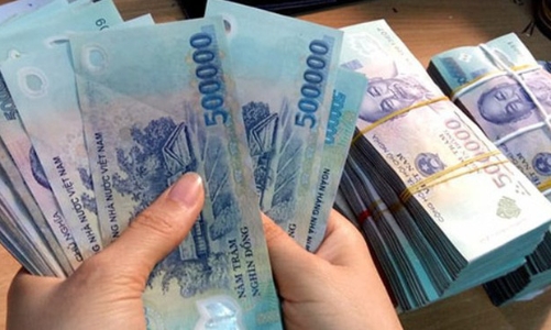 Lãi suất tín dụng đen tới 1.400%, cho vay ngang hàng 700%