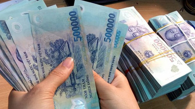 Tín dụng đen trực tuyến đang bùng nổ lãi suất cao