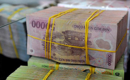 Tiền giấy mệnh giá 10.000 - 100.000 đồng theo cử tri có chất lượng thấp, cần được thay thế.