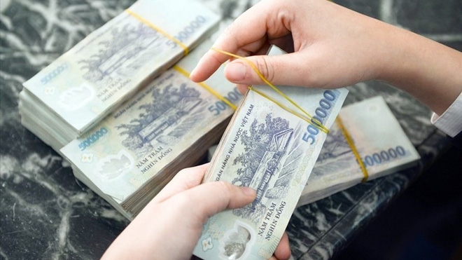 Người lao động có thể nhận thưởng không chỉ bằng tiền như quy định hiện hành. Ảnh minh họa. 