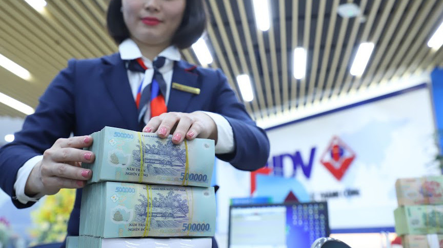 Tài chính, ngân hàng là những ngành thường có mức thưởng Tết cao. Ảnh - Quang Phúc. 