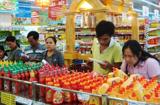 Với việc tăng mạnh của giá xăng dầu, tới đây giá của nhiều hàng hóa có thể sẽ lại tăng.