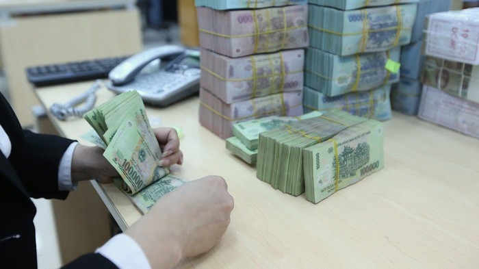 Theo WB, chính sách tiền tệ của Việt Nam tiếp tục phải cân đối giữa hai mục tiêu, duy trì ổn định kinh tế vĩ mô và hỗ trợ tăng trưởng kinh tế.
