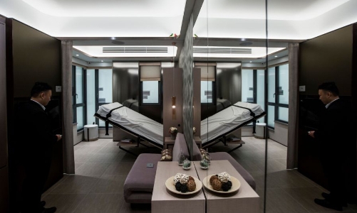 Chưa rộng bằng hai chỗ đỗ xe, căn hộ siêu nhỏ Hồng Kông 