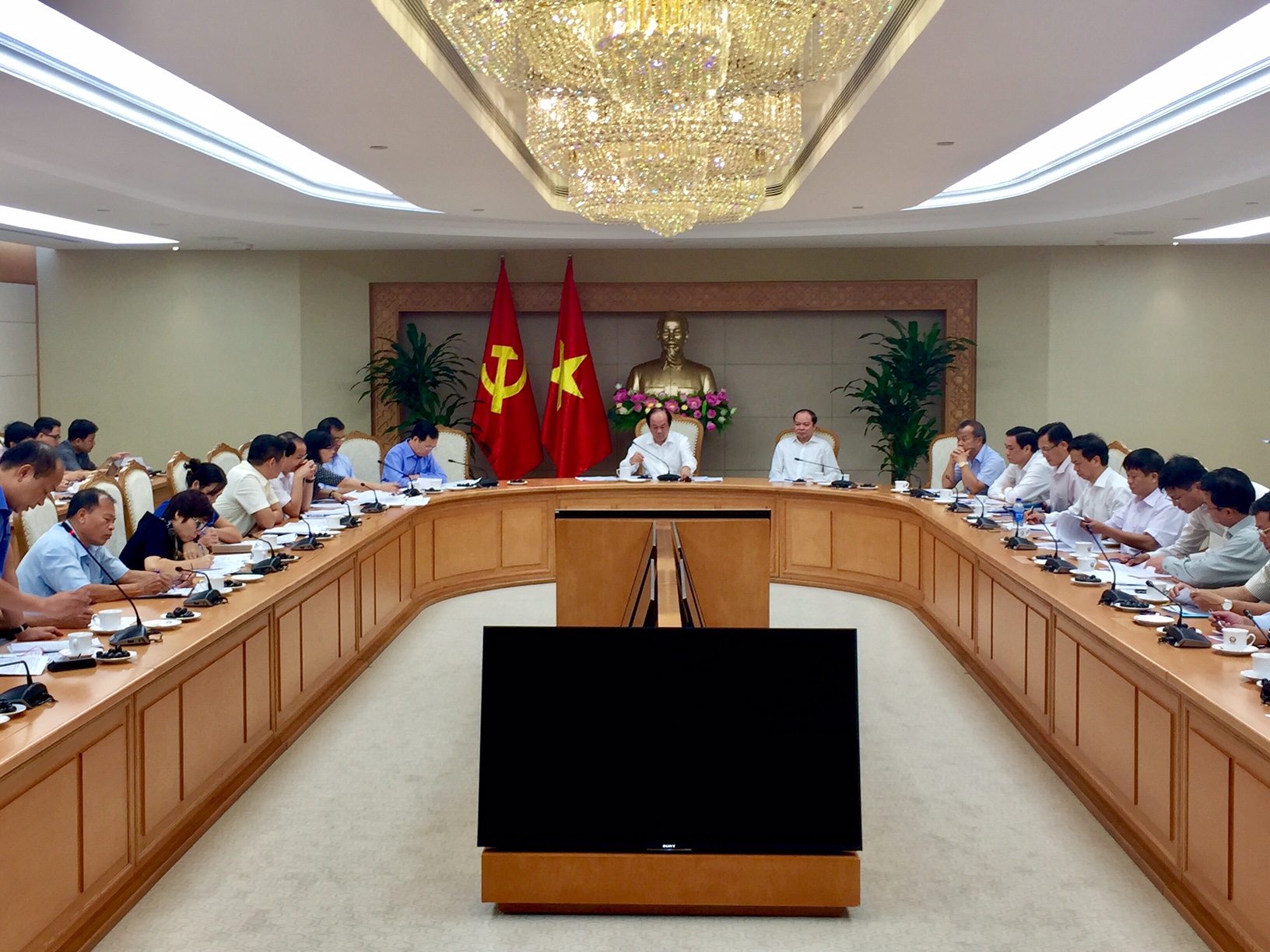 Tổ công tác của Thủ tướng làm việc với 13 bộ ngành, địa phương sáng 25/7.<br>