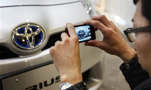 Khủng hoảng thu hồi xe của Toyota lan tới “sân nhà”