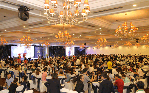 Nhân dịp này, chủ đầu tư Vạn Thái Land tiếp tục giành rất nhiều phần quà dành cho khách hàng giao dịch thành công.