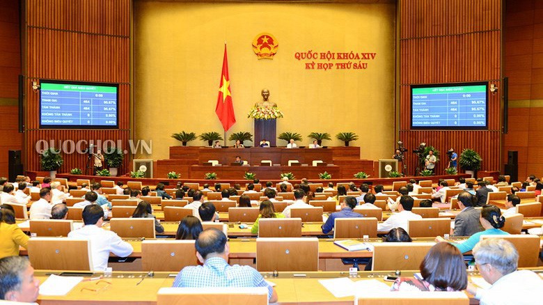 Toàn cảnh phiên họp chiều 25/10, Quốc hội nghe kết quả lấy phiếu tín nhiệm.