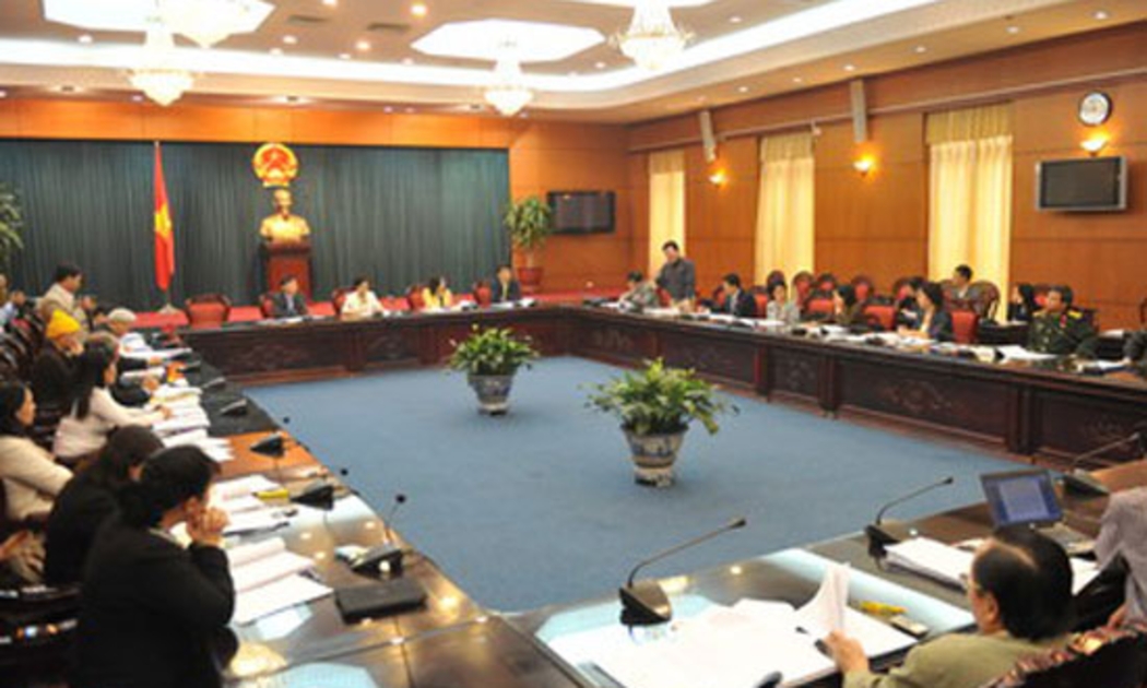 Đoàn đại biểu Quốc hội Hà Nội thảo luận tại tổ về dự án Luật Thủ đô.