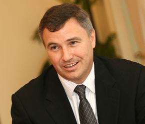 “Điều quan trọng nhất đối với tổng giám đốc một ngân hàng là tầm nhìn, dũng cảm và quyết đoán”. 
Ảnh: Mạnh Thắng.