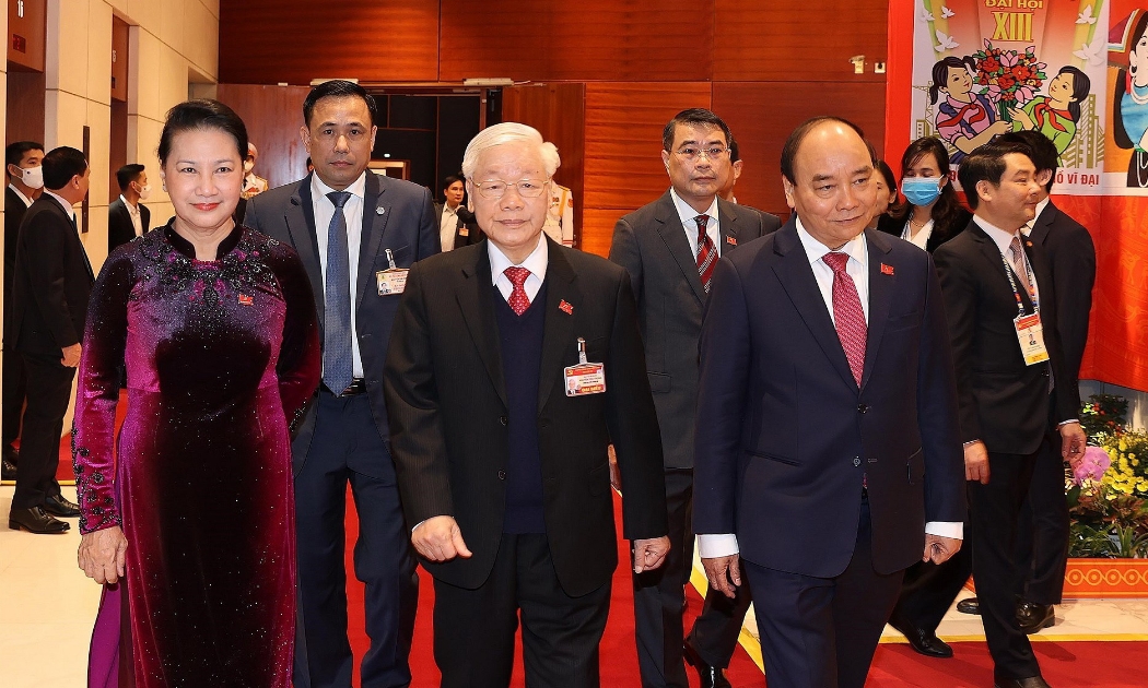 Tổng Bí thư, Chủ tịch nước Nguyễn Phú Trọng cùng Thủ tướng Chính phủ Nguyễn Xuân Phúc, Chủ tịch Quốc hội Nguyễn Thị Kim Ngân đến dự phiên họp trù bị Đại hội XIII của Đảng.