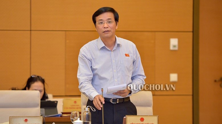 Tổng thư ký Quốc hội Nguyễn Hanh Phúc trình bày một số vấn đề chuẩn bị kỳ họp.