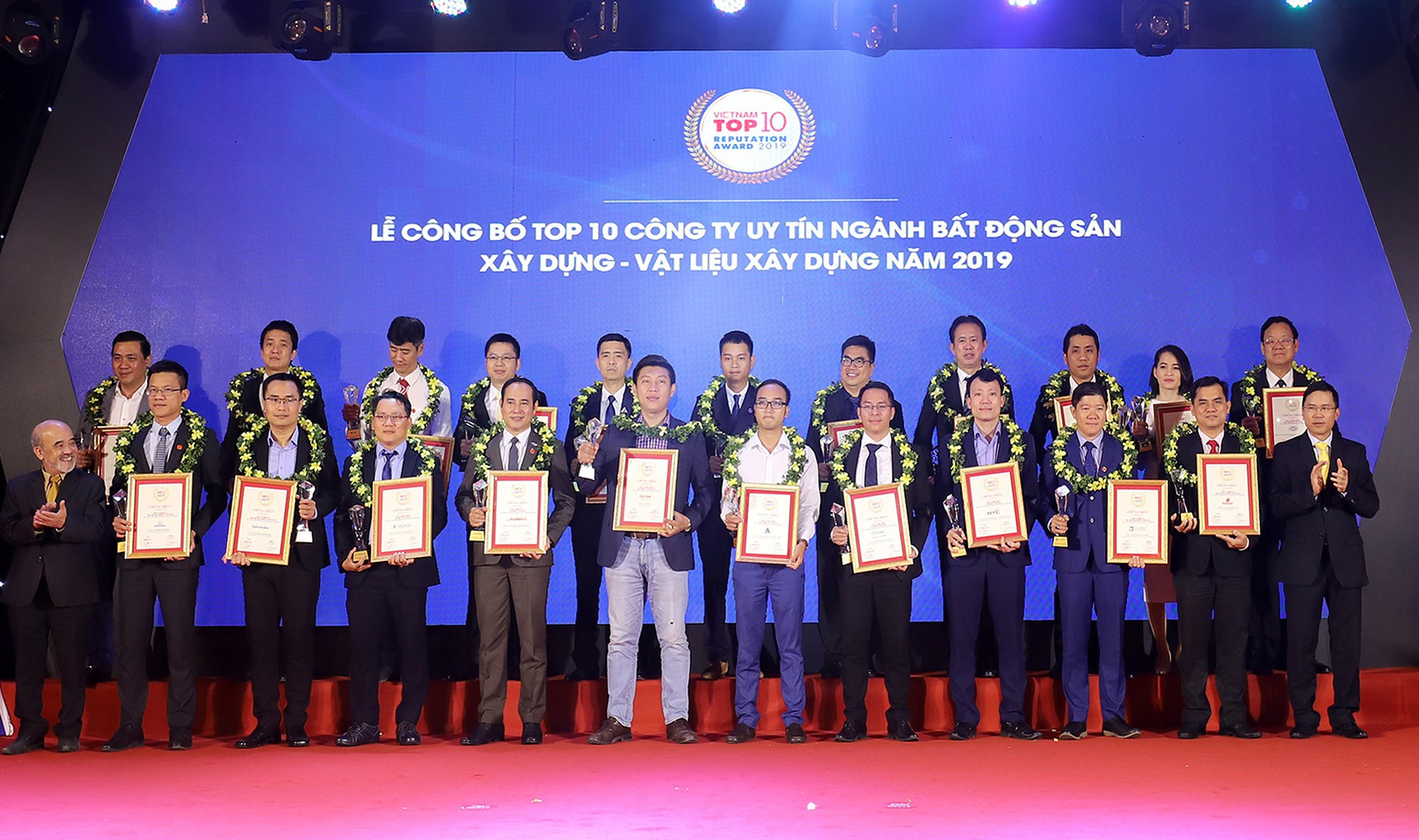 Nam Long được vinh danh nhiều giải thưởng - Ảnh 1.