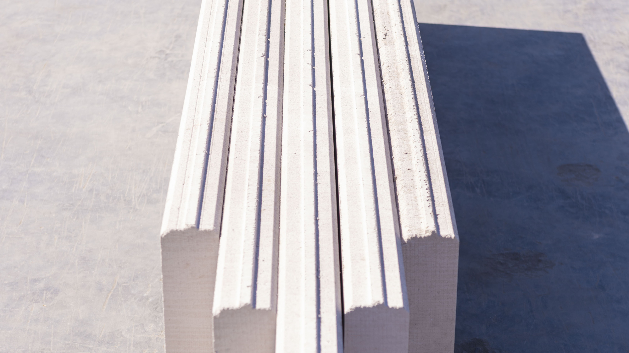 Tấm panel ALC được Viglacera sản xuất với độ dày và chiều dày linh hoạt, đáp ứng yêu cầu đa dạng của nhiều dự án.