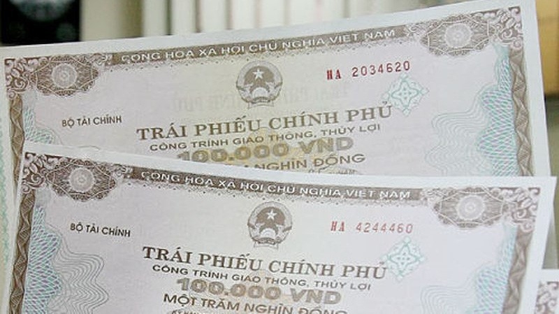 Giao Bộ Tài chính chủ trì, phối hợp với các Bộ và UBND các tỉnh, thành phố trực thuộc Trung ương thu hồi vốn trái phiếu Chính phủ điều chỉnh giảm.