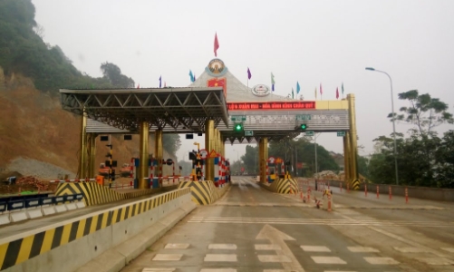 Dự án BOT gần 3.000 tỷ chậm tiến độ, ngân hàng ngừng giải ngân