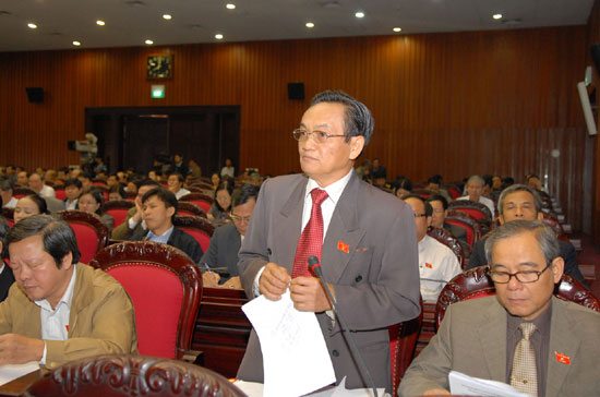 Đại biểu Trần Du Lịch: Năm ngoái để tăng 1 đồng GDP tín dụng tăng 7 đồng, năm nay có lẽ cũng đến 6 đồng, thì ICOR cao là hệ quả tất yếu - Ảnh: CTV.