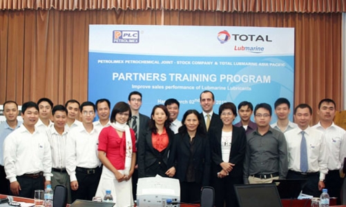 Công ty Cổ phần Hóa dầu Petrolimex - PLC