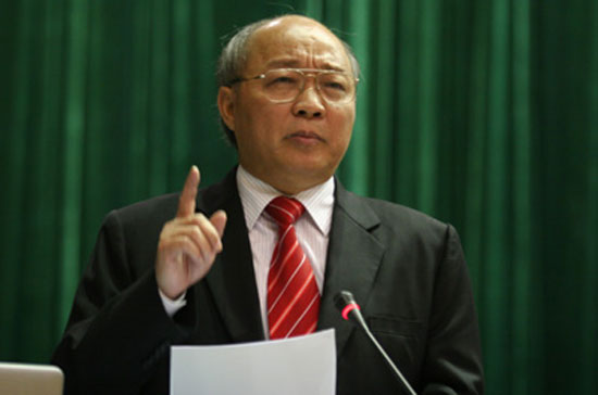 Bộ trưởng Nguyễn Quốc Triệu trả lời chất vấn trước Quốc hội chiều 22/11 - Ảnh: danviet.vn