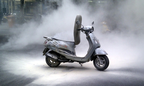 Tìm nguyên nhân cháy xe từ xăng 