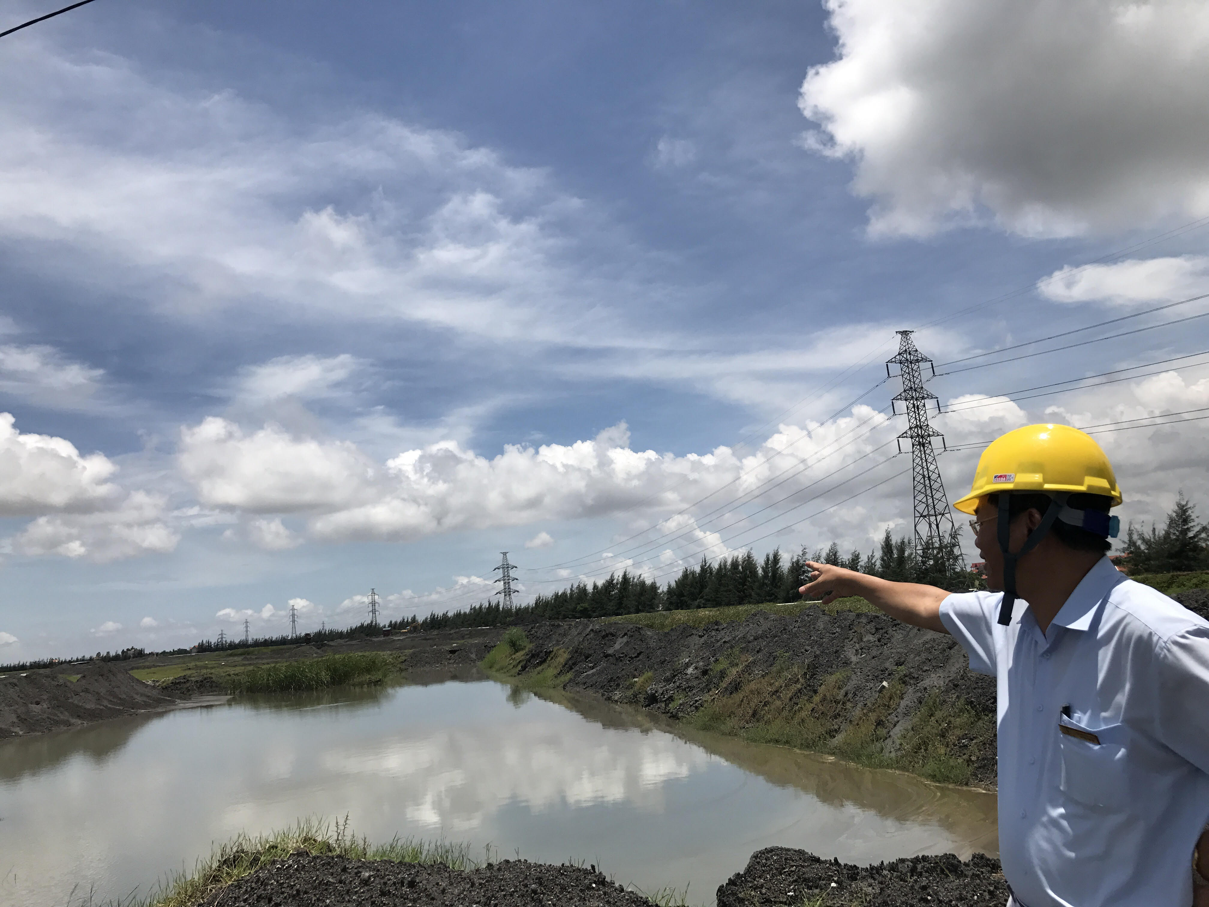 Hàng triệu tấn tro xỉ của nhà máy nhiệt điện Hải Phòng trở thành tài nguyên xây dựng.