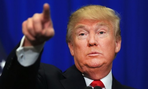 Donald Trump sa thải người đứng đầu chiến dịch tranh cử