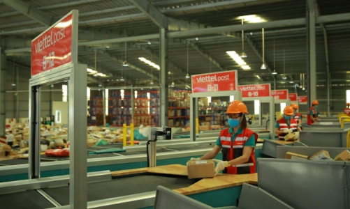 Khai trương trung tâm Logistics tự động tiết kiệm 91% nhân lực 