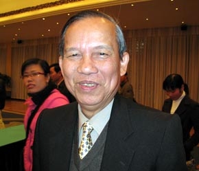 "Trong thời gian tới, để việc bình ổn giá có hiệu quả hơn, Chính phủ sẽ tăng cường các biện pháp kinh tế song song với các biện pháp hành chính như đã áp dụng."