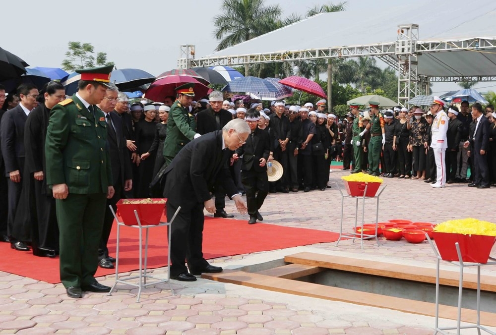 Lễ truy điệu và an táng nguyên Tổng bí thư Đỗ Mười  - Ảnh 11.