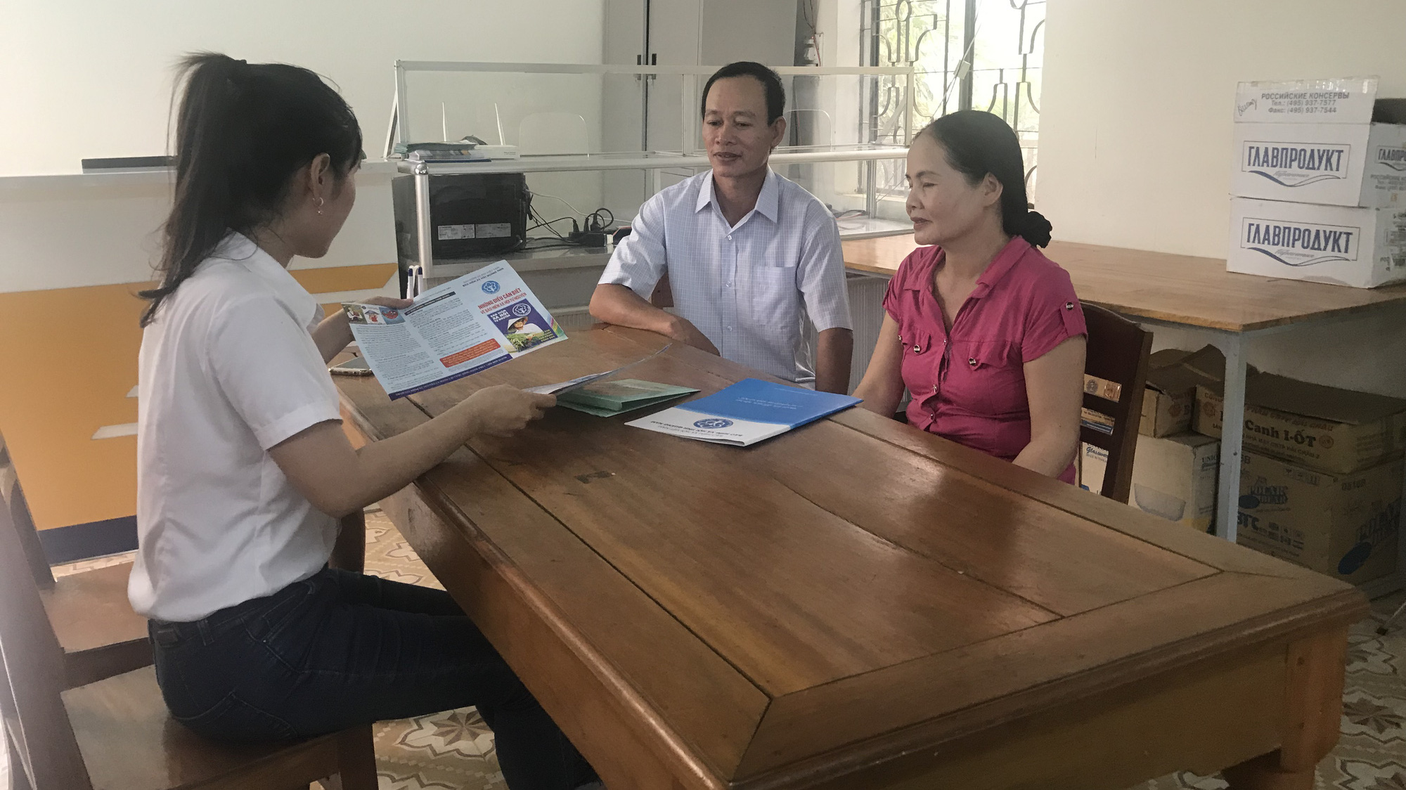 Tư vấn người dân tham gia Bảo hiểm Xã hội tự nguyện tại tỉnh Quảng Nam.