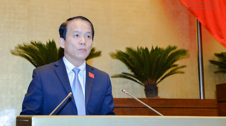 Đại biểu Hoàng Thanh Tùng, Phó chủ nhiệm Uỷ ban Pháp luật, được đề cử bầu Uỷ viên Uỷ ban Thường vụ Quốc hội. 